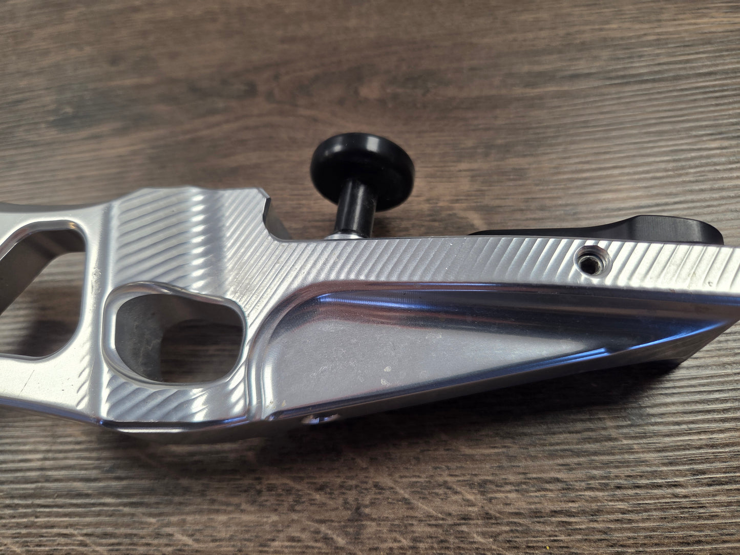 Mybo Wave Xs Left Hand Riser - 25" Anodised Silver