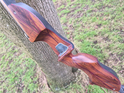 KG Archery Phantom recurve riser with NX-55 carbon limbs 60" 32# draw second hand - SOLD