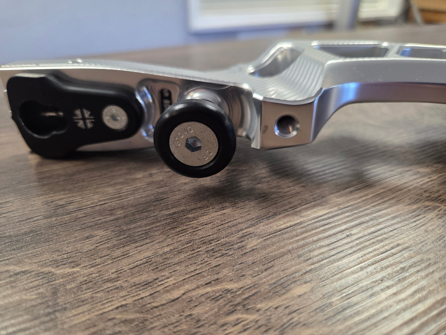 Mybo Wave Xs Left Hand Riser - 25" Anodised Silver